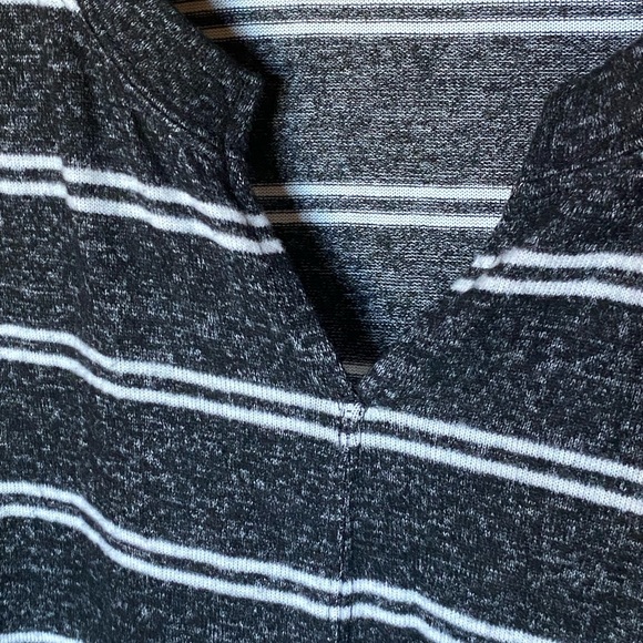 Lane Bryant grey stripe sweater 14-16 - Picture 3 of 9